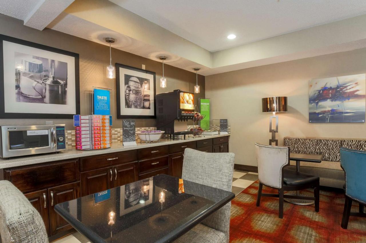 Hampton Dayton Wright Patterson Afb Hotel 3*